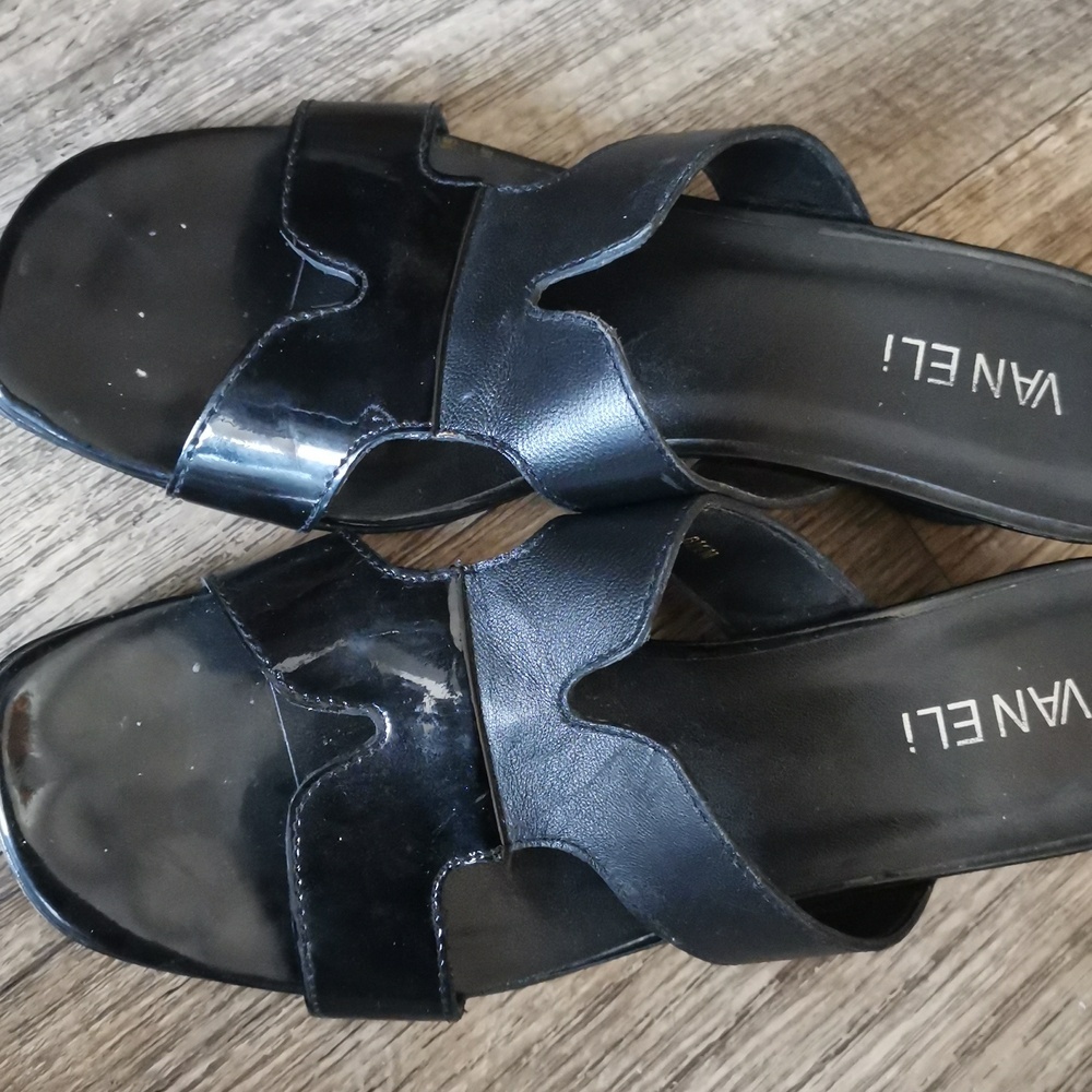 Vaneli Sandals - Picture 4 of 4